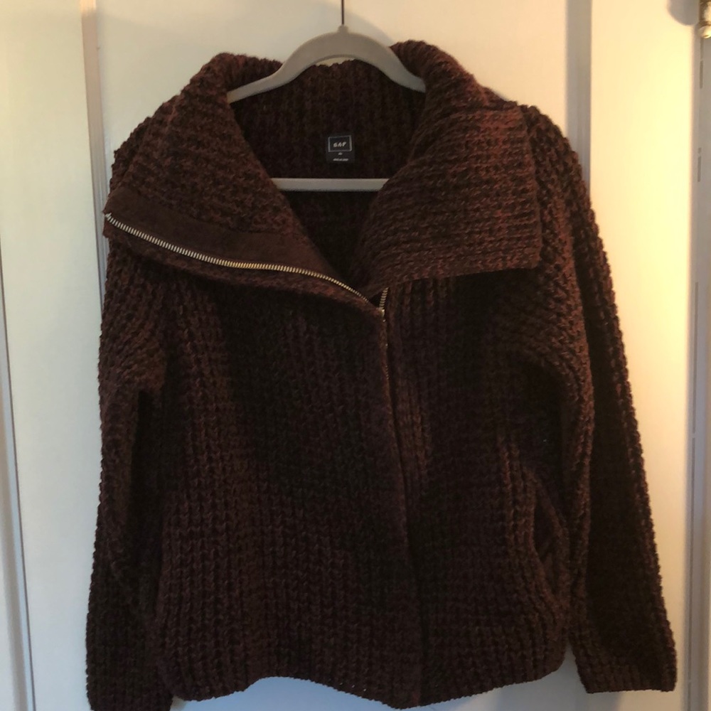 Maroon Gap cropped motorcycle style sweater